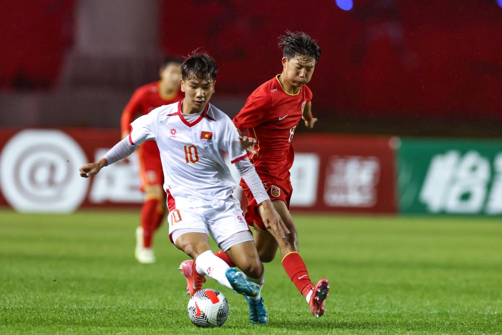 阿莫林谈球队变化：细节更好了，球员们饭后一起待的时间更长